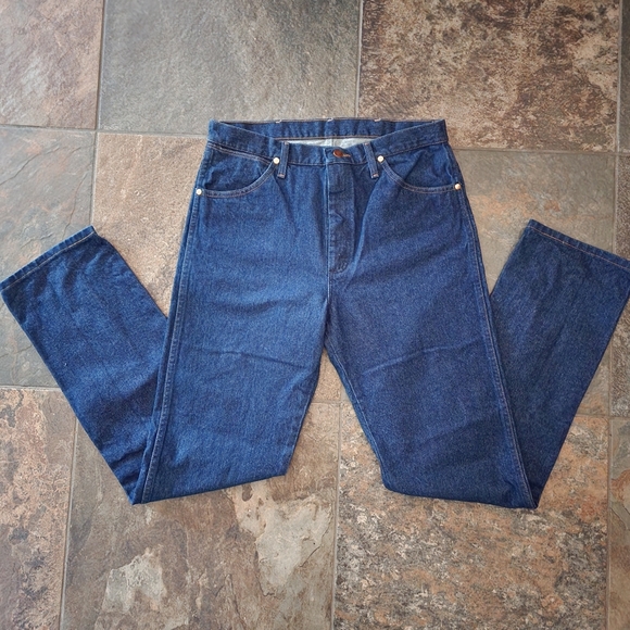 NWOT Wranglers Jean's ♡ - Picture 2 of 3